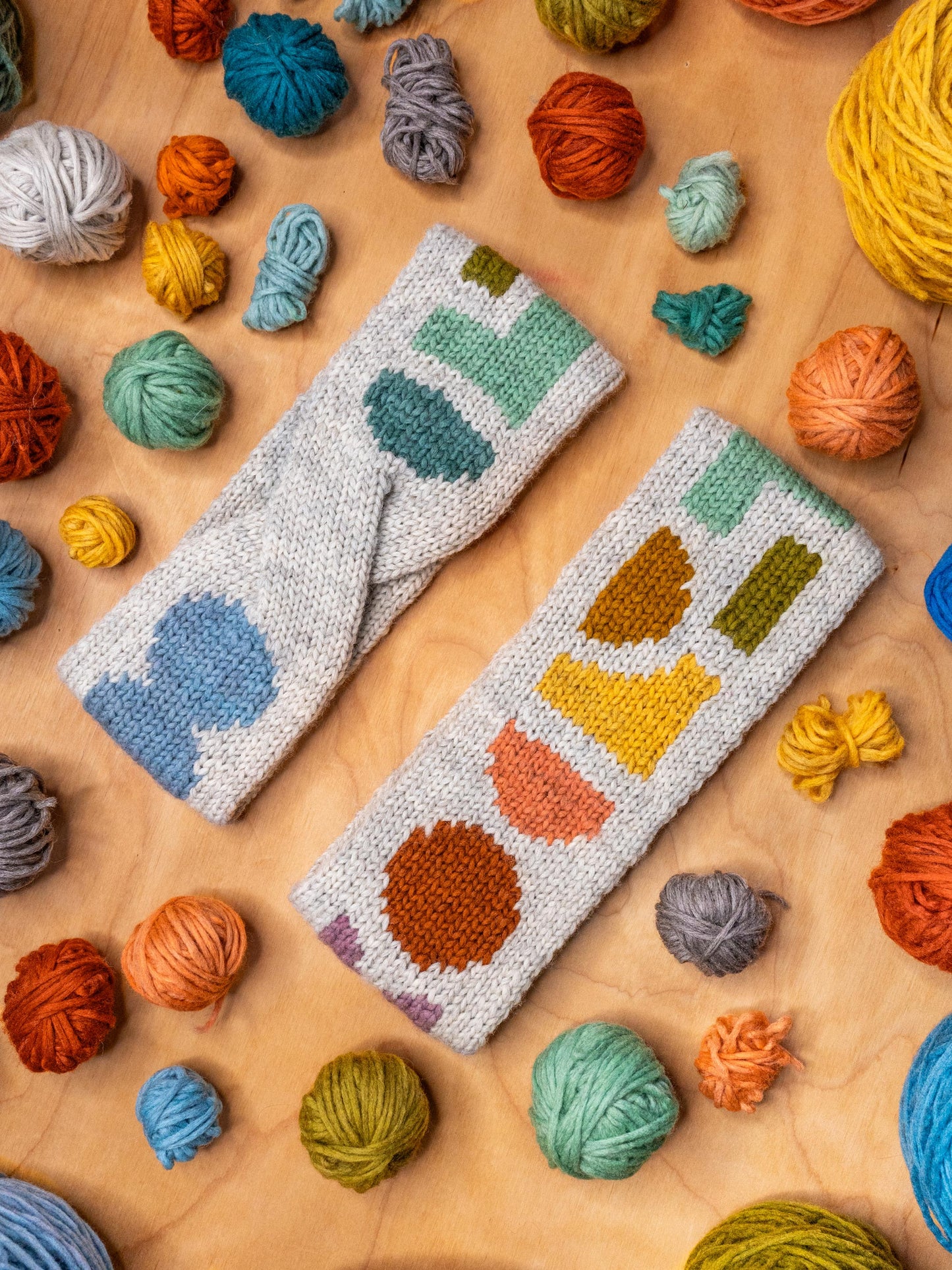 Rainbow Intarsia Headband Knit Kit